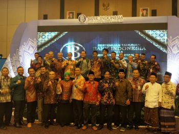 MEMBANGUN POTENSI USAHA DI SEKTOR USAHA MIKRO BERSAMA BANK INDONESIA